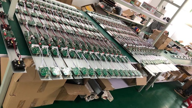 如何选择上海厂房电子围栏生产厂家？